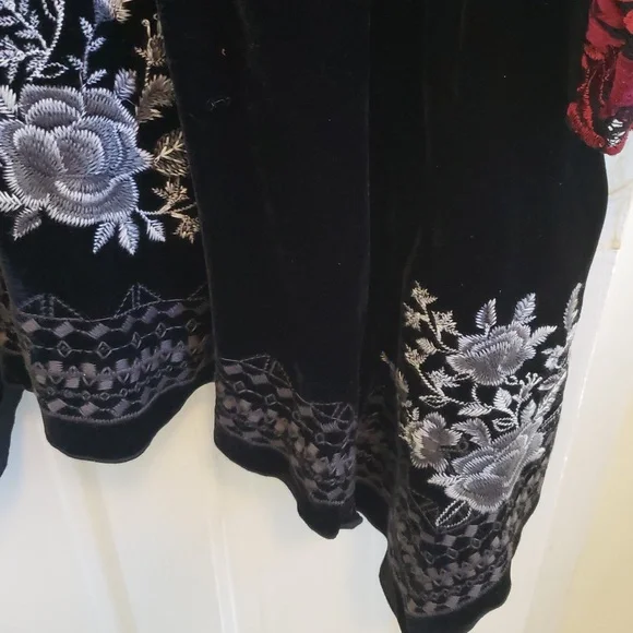 John Mark Plus Size Velvet Burnout MixedMedia 3/4 Sleeve Statement Kimomo Jacket - Picture 14 of 16